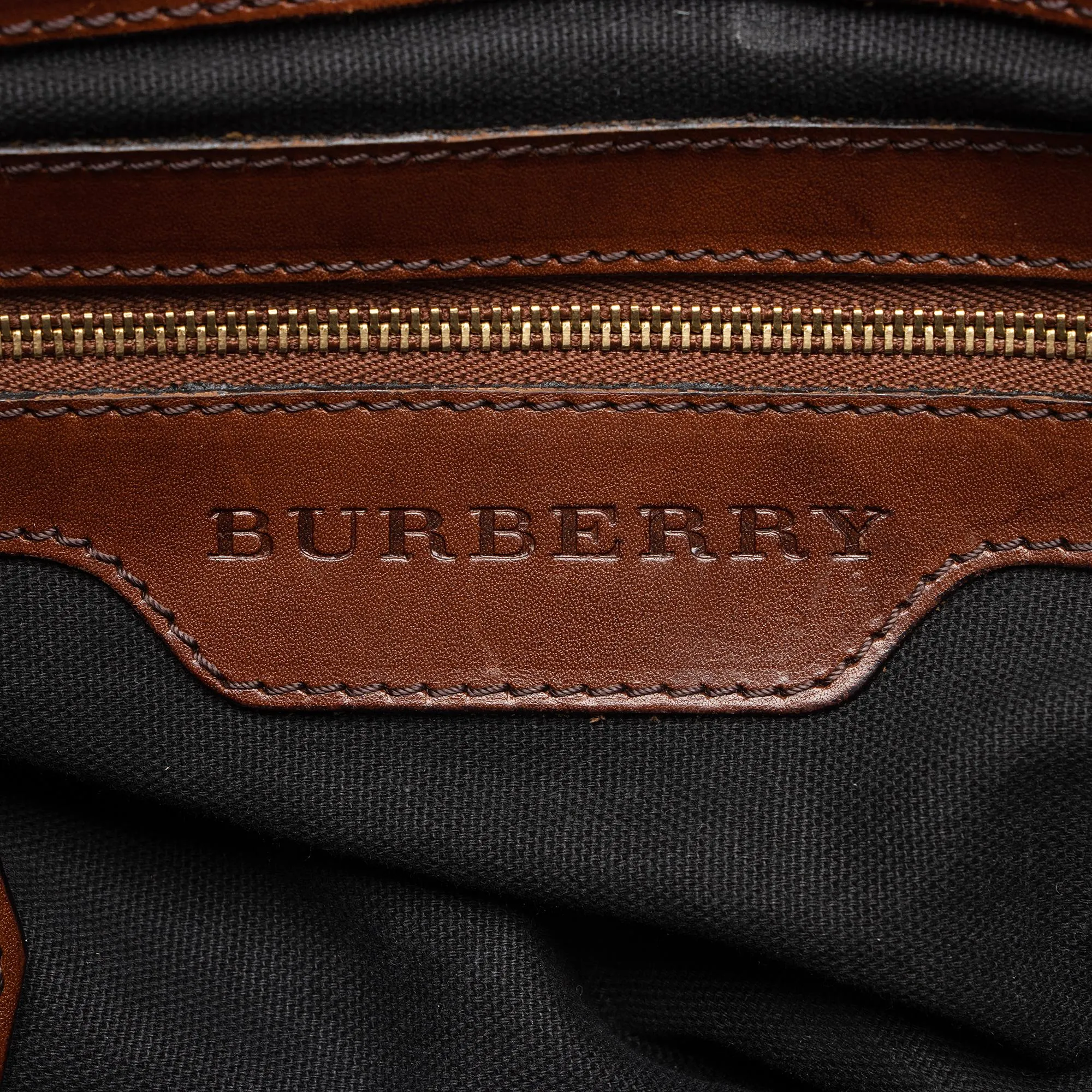 Burberry House Check Bridle Lynher Tote (SHF-mU2nhc)